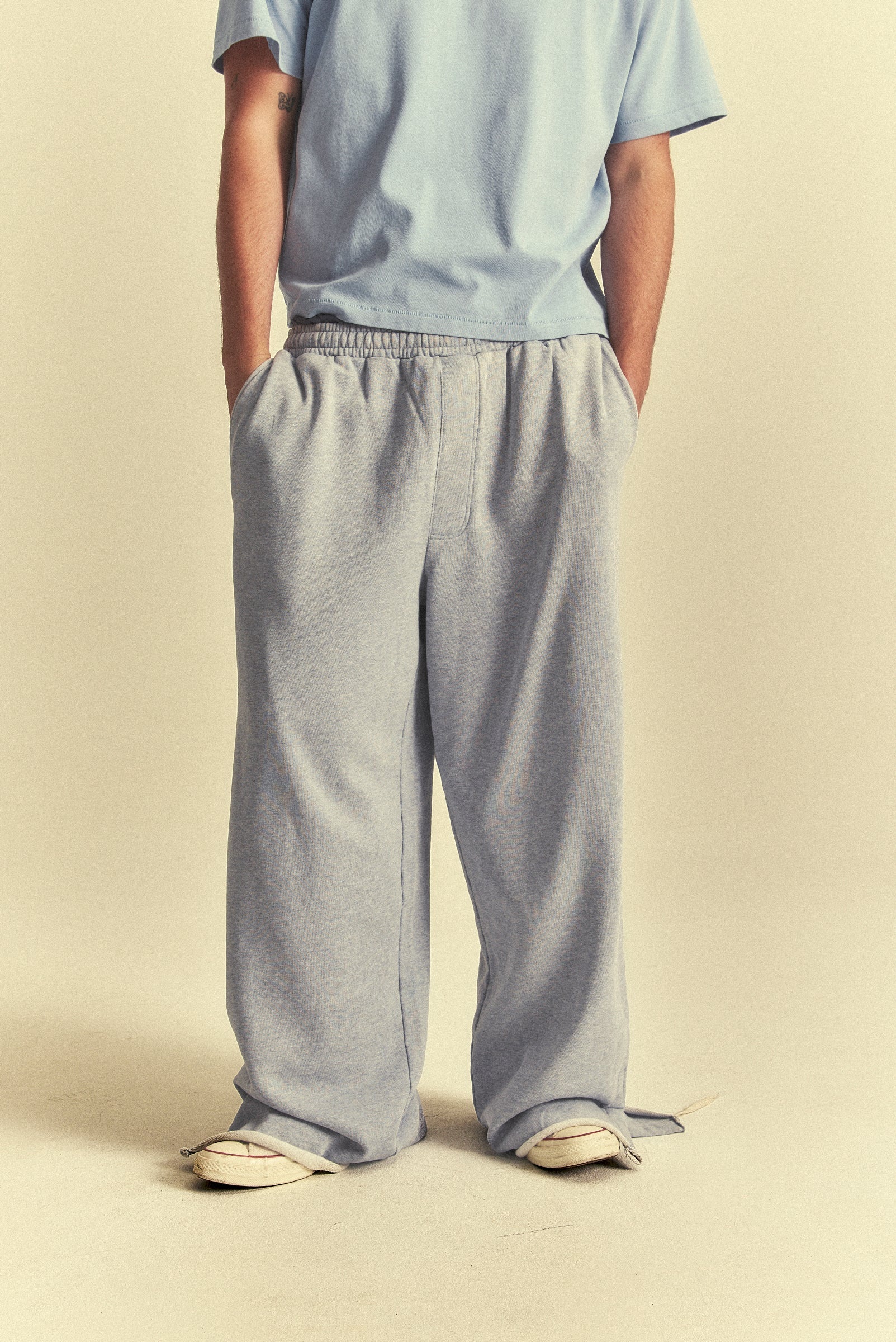 SPLIT HEM SWEATPANT