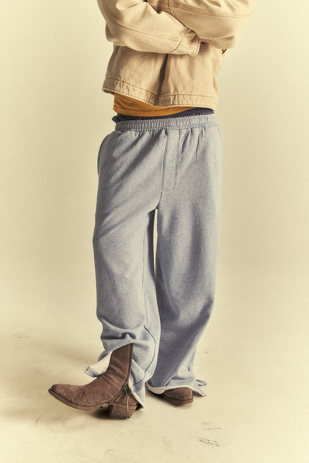SPLIT HEM SWEATPANT